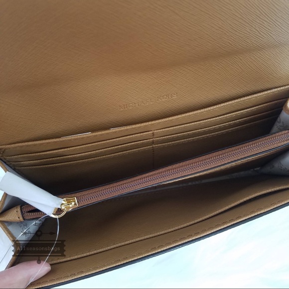 Michael Kors Jet set Carryall Wallet Vanilla Acorn - Picture 5 of 6